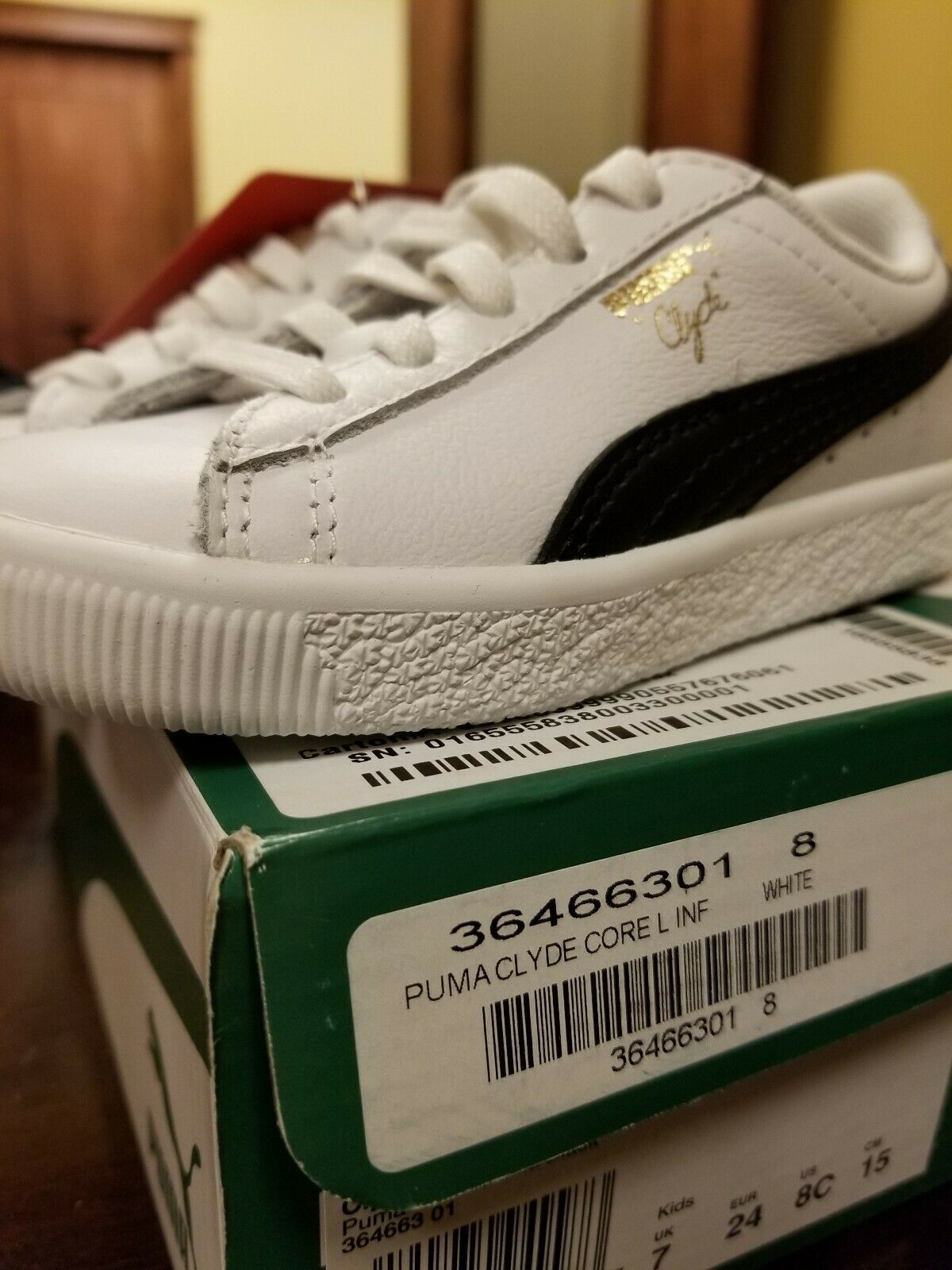 PUMA CLYDE CORE FOIL TD WHITE BLACK GOLD TODDLER SIZE 8 SNEAKERS 364663-01 - $39.99