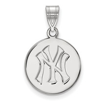 SS MLB  New York Yankees Medium NY Disc Pendant - £42.95 GBP