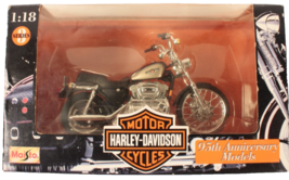 Maisto 1:18 Harley-Davidson XL 1200C Sportster 1200 Custom, Series 3, 95... - €13,11 EUR