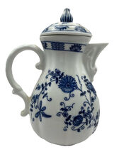 Vintage Vienna Woods Flora China Teapot with Lid Blue/White - $433.30 MXN