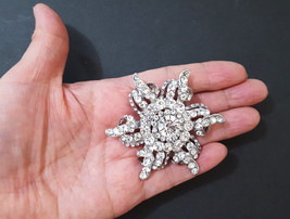 1pc Bridal Starfish Clear White Rhinestone Brooch Pin 2-1/2&quot; 6.3 cm width B143 - £5.52 GBP