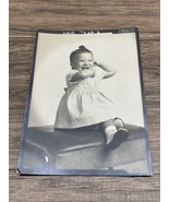 Vintage 1950&#39;s Black &amp; White Photograph Little Girl Portrait Dress  KG JD - €8,58 EUR