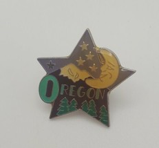 Oregon Star Shaped Souvenir Lapel Pin Mountains, Moon &amp; Stars - £15.39 GBP