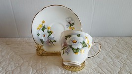 Duchess Fine Bone China England Tea Cup And Saucer Floral Bouquet Gold Trim EUC - £12.01 GBP