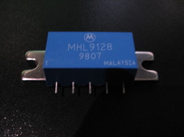 Motorola MHL9128 UHF Linear Amplifier Modules 1.3 Watt 800 - 960 MHz - NEW Qty 2 - £16.70 GBP