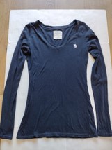 Abercrombie &amp; Fitch Women Navy Long Sleeve T-Shirt Moose Logo Small EUC - £9.34 GBP