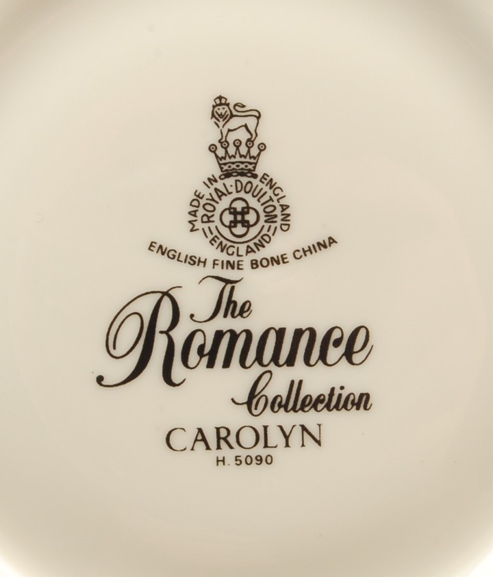 Royal Doulton Carolyn Saucer H5090 Romance Collection New Bone China Item image 2