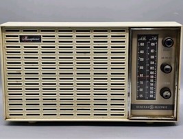 VINTAGE 1961 General Electric Musaphonic 7-Tube AM/FM Radio, Model T-171B - $37.39