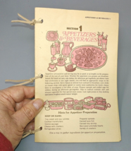 Vintage 1970 Appetizers &amp; Beverages 32 Page Booklet Pamphlet Curtin Productions - £11.33 GBP