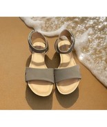 Womens Sandals Adam Tucker By Me Too Flats Ankle Straps Taupe Size 8.5 M - $21.51