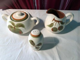 Stangl Pottery Orchard Song Creamer Sugar with Lid &amp; 1 Shaker - £12.57 GBP