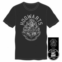 Harry Potter Hogwarts Crest Men&#39;s Vintage Black T-Shirt - £18.75 GBP