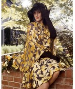 JULIE ANDREWS PREMIUM PRINTS AND POSTERS 294829 - $32.99