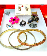 Darn Cute! Vintage jewelry lot - $46.16 CAD