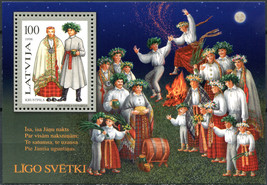 Latvia 1998. Traditional Costumes (MNH OG) Souvenir Sheet - £3.36 GBP