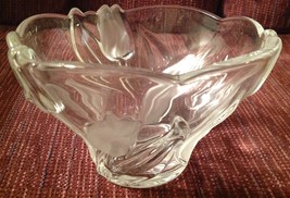 Mikasa Crystal Satin Glass Tulip Pattern Bowl 4&quot; Tall - £14.24 GBP