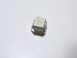 5PCS MOC8030 MOTOROLA Photodarlington Optocoupler 6-DIP 300% CTR - $6.45