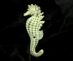 Primitive Style Cast Iron Vertigris Seahorse Hook Nautical  - £7.17 GBP