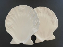 Shell Clam Shaped White Plates with Raised Different Shells Around Edge Two - £16.69 GBP