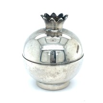 Tiffany &amp; Co. Makers Sterling Silver Pomegranate Pill Box Collectible - $20,069.96 MXN