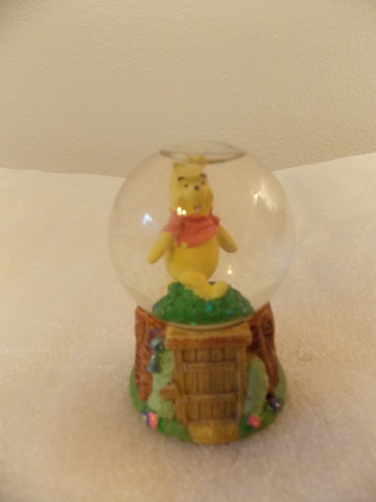 Primary image for Disney Winnie the Pooh Strolling Mini Globe 