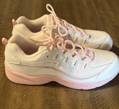 Women&#39;s Easy Spirit Classic Romy Collection Walking Shoe, Poetic Pink Si... - $399.67 MXN