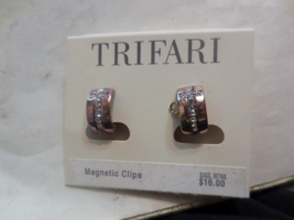 Trifari Earrings Faux Diamonds Cross design Magnetic Clips on card - £14.93 GBP