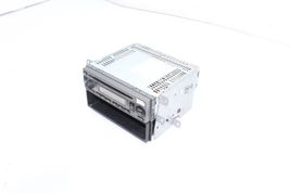 2004-2007 SUBARU IMPREZA RADIO AM FM CD STEREO & CUBBY U0115 image 2