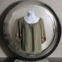 Olivia &amp; Martin Women Peasant Floral Embroidered 3/4 Sleeve Blouse Size ... - $19.79