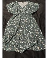 Isabel Maternity Ingrid &amp; Isabel Green Floral V-Neck Short Sleeve Dress M - $327.14 MXN