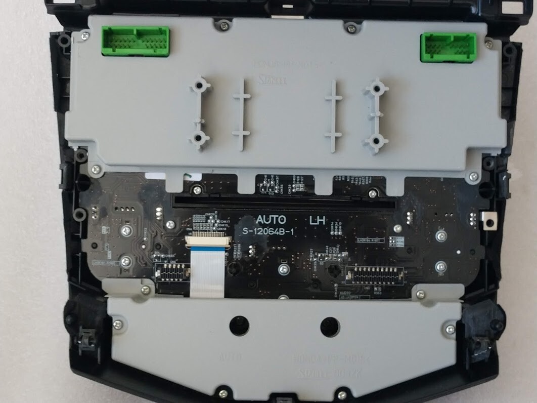 Accord sedan 2003+ 7BK0 CD6 stereo faceplate. It's a FACE, it is NOT a radio!! Item image 6