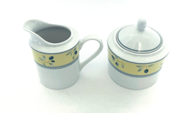 Blueberry Creamer &amp; Covered Sugar Bow Royal Doulton New in Box Yellow Band - £17.84 GBP