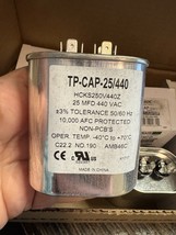 Trade Pro oval capacitor 4-20/440/20MFD 2-25/440/25 MFD total lot of 6 - $1,392.13 MXN