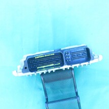 Mercedes Engine Control Unit Module ECU ECM DME 2729004700, A-272-900-47-00 image 6