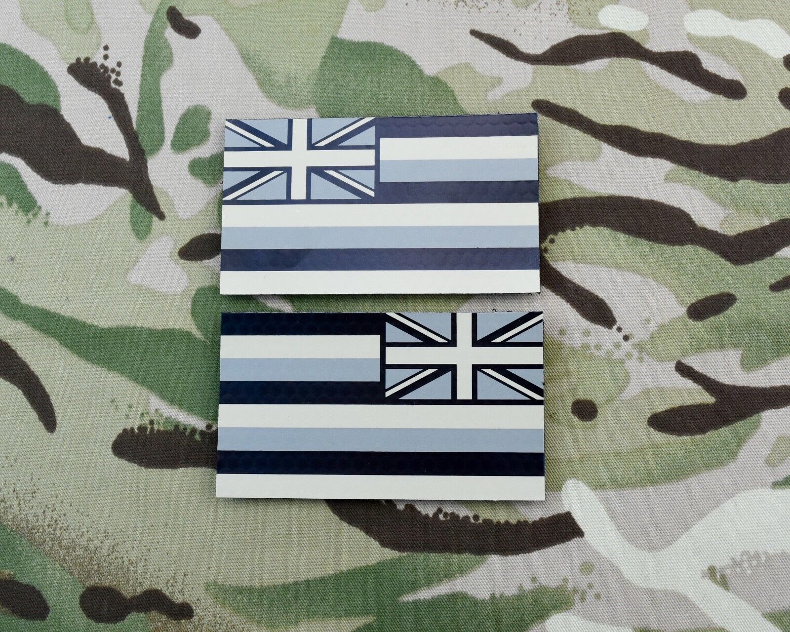 Britkitusa Infrared Reverse Us Flag Patch - Tan & Black Ows NWU Type III Reverse US Flag & USN First Navy Jack Uniform Patch Set Us Navy Velcro Aor2 Usn Ir Flag - Foto 2