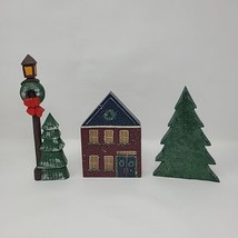 Vtg Primitive Folk Art Christmas Shelf Setter Lot of 3 Village House Trees Etc - £27.82 GBP