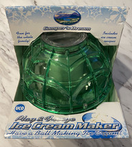 NIB Ice Cream Maker Ball Play &amp; Freeze The Campers Dream Gift 2006 1 Pint Green - £32.47 GBP
