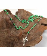 Vintage Plastic Oblong Green Bead Jesus Crucifix Cross Pendant Rosary Ne... - $225.05 MXN