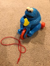 Pull Along Cookie Monster Big Wheel Hasbro 1982 Muppets - $444.00 MXN