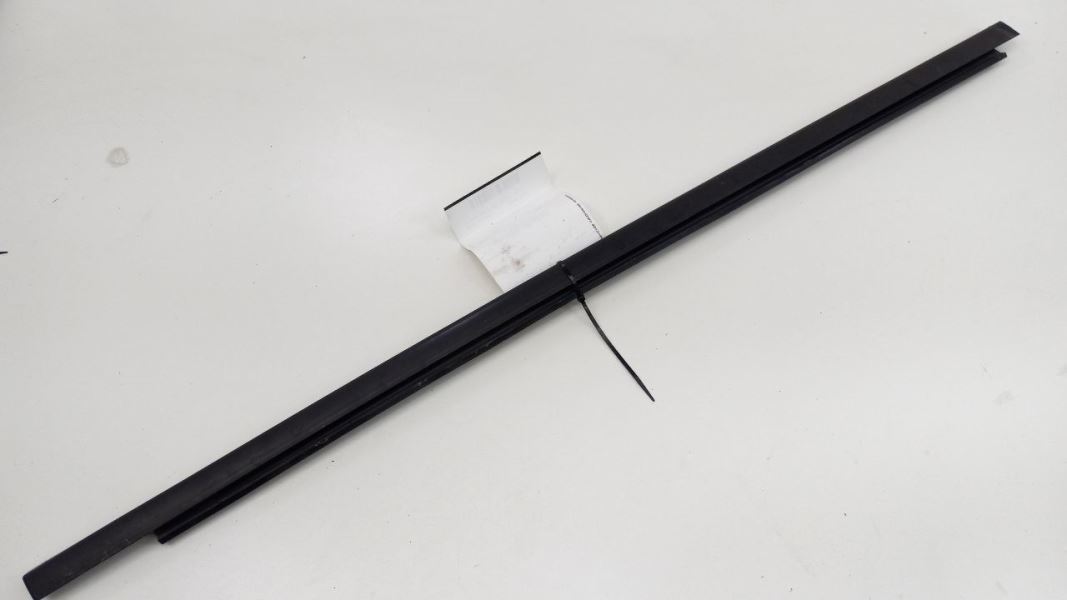 Dodge Journey Door Glass Window Weather Strip Trim Front Right Passenger... - $39.79