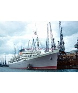 SL0531 - Union Castle Liner - Carnarvon Castle in dock - photograph 6x4 - $4.02 CAD