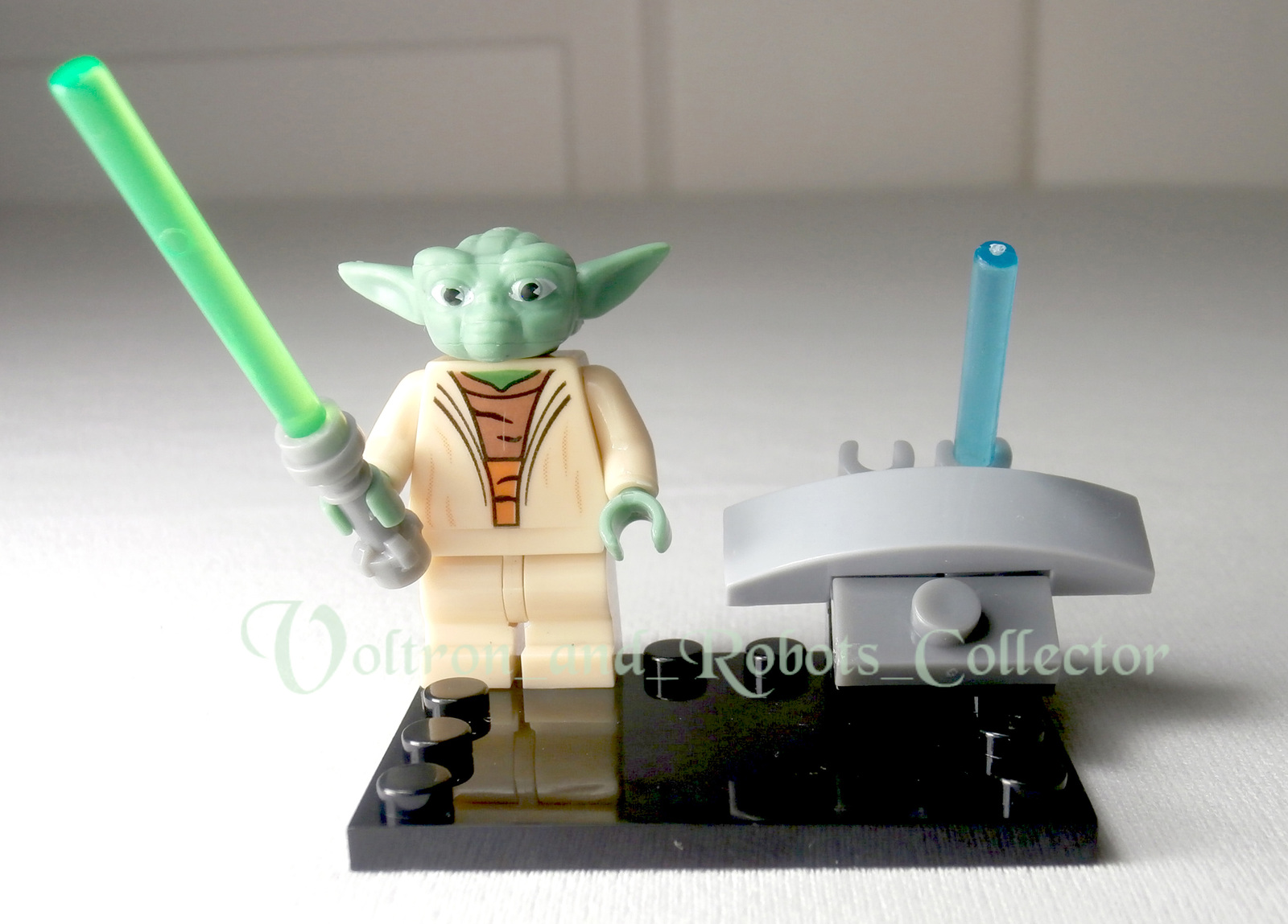 Yoda Star Wars Minifigure +Stand The Last Jedi Clone Wars Rebels Sith US Seller