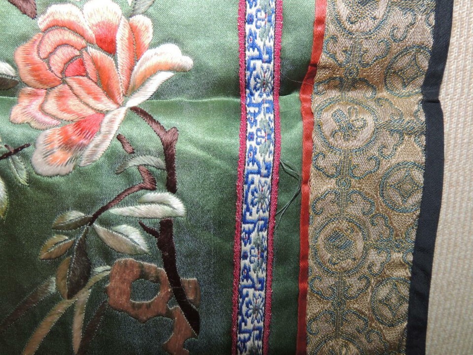 Chinese Silk Embroidery 17"x9" Panel Tapestry Brocade butterfly Vintage Antique Item image 5