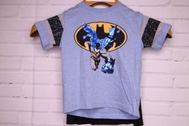 DC Comics Batman Toddler Boys Size 2T Blue Black T-Shirt With Cape Short... - £10.89 GBP