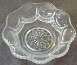 Vintage Pressed Glass Dip Bowl - Beautiful Pattern - Vgc - Pretty Vintage Bowl - £13.44 GBP