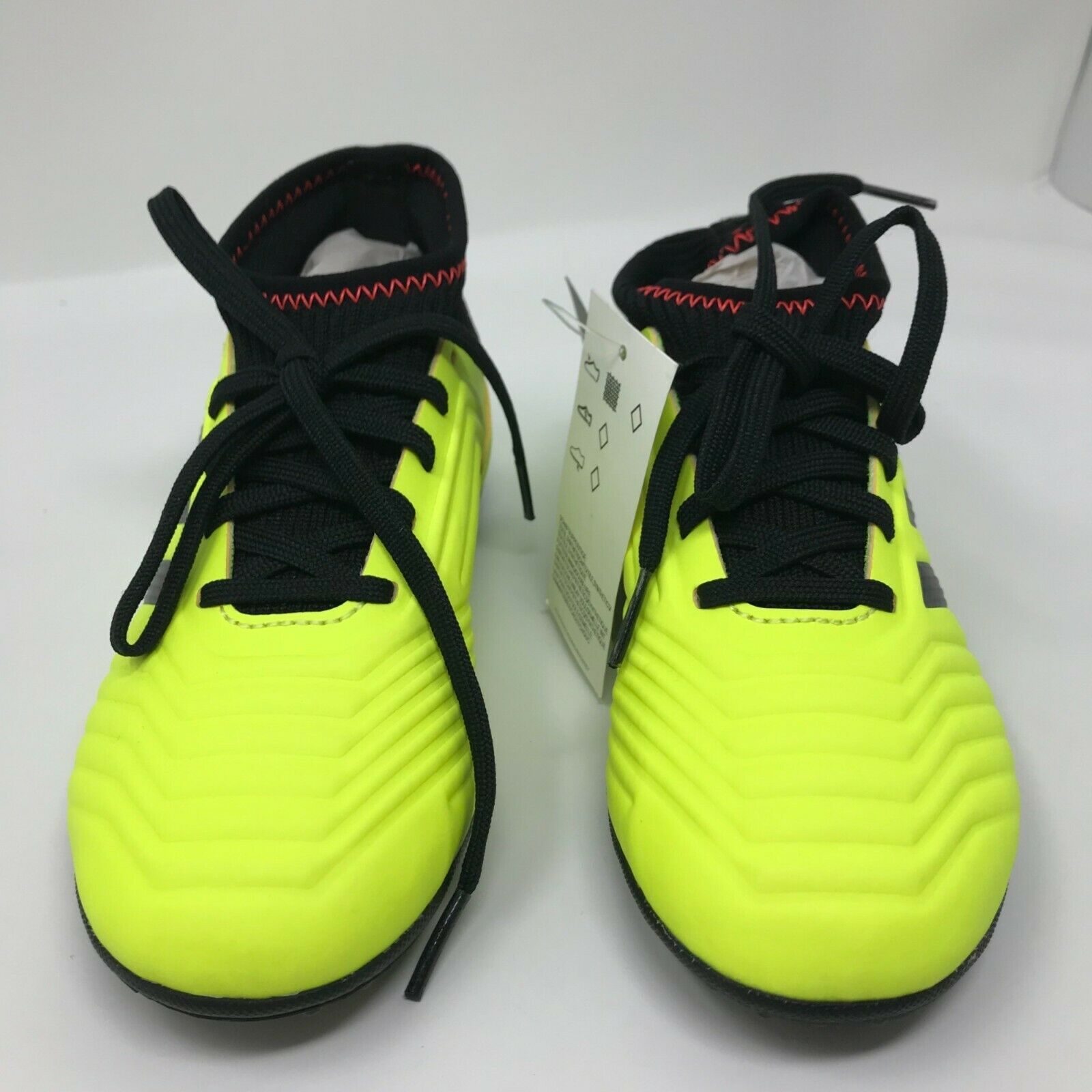 Adidas Boy s Predator Tango 18.3 TF J Cleats Size 12K