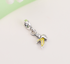 2021 Me Collection 925 Sterling Silver My Cool Banana Mini Dangle Charm  - £6.45 GBP