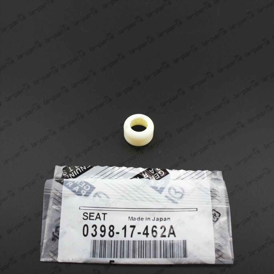 GENUINE MAZDA MPV B2200 MIATA RX-7 GEAR SHIFTER BUSHING 0398-17-462A - $13.50