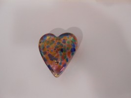 Robert Held Luster Art Glass Confetti Heart Paperweight - £29.89 GBP