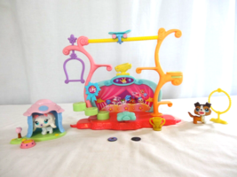 Littlest Pet Shop Tricks and Talents Show Set Flying + Portable Pets Dog House - £15.78 GBP